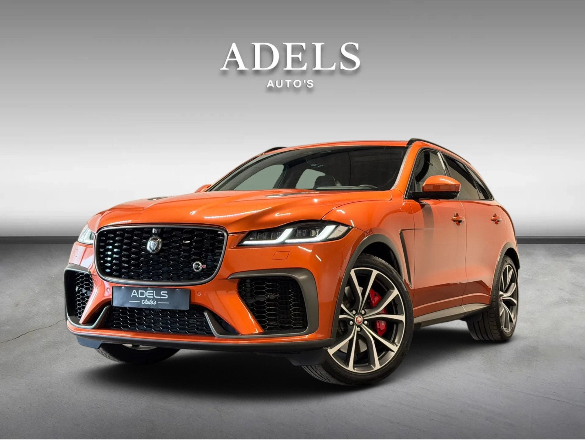 Jaguar F-Pace 5.0 P550 V8 SVR Speciale lak SVO Ultra Metalli, Auto's, Automaat, Dealer onderhouden, Overige kleuren, Origineel Nederlands