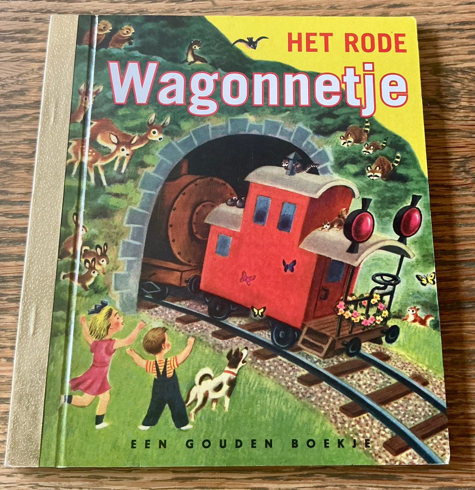 Een gouden boekje Het Rode Wagonnetje Prachtig Prentenboek, Boeken, Ophalen of Verzenden, Zo goed als nieuw, Fictie algemeen, Gouden boekje