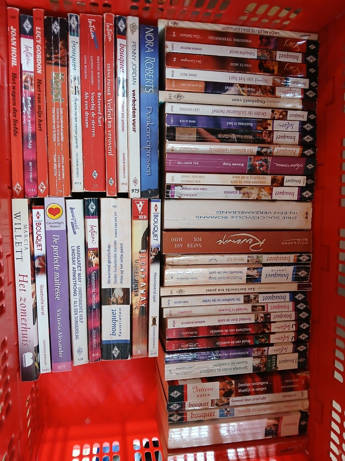 Meer dan 100 Bouquet Romans - Diverse Auteurs, Boeken, Ophalen of Verzenden, Gelezen
