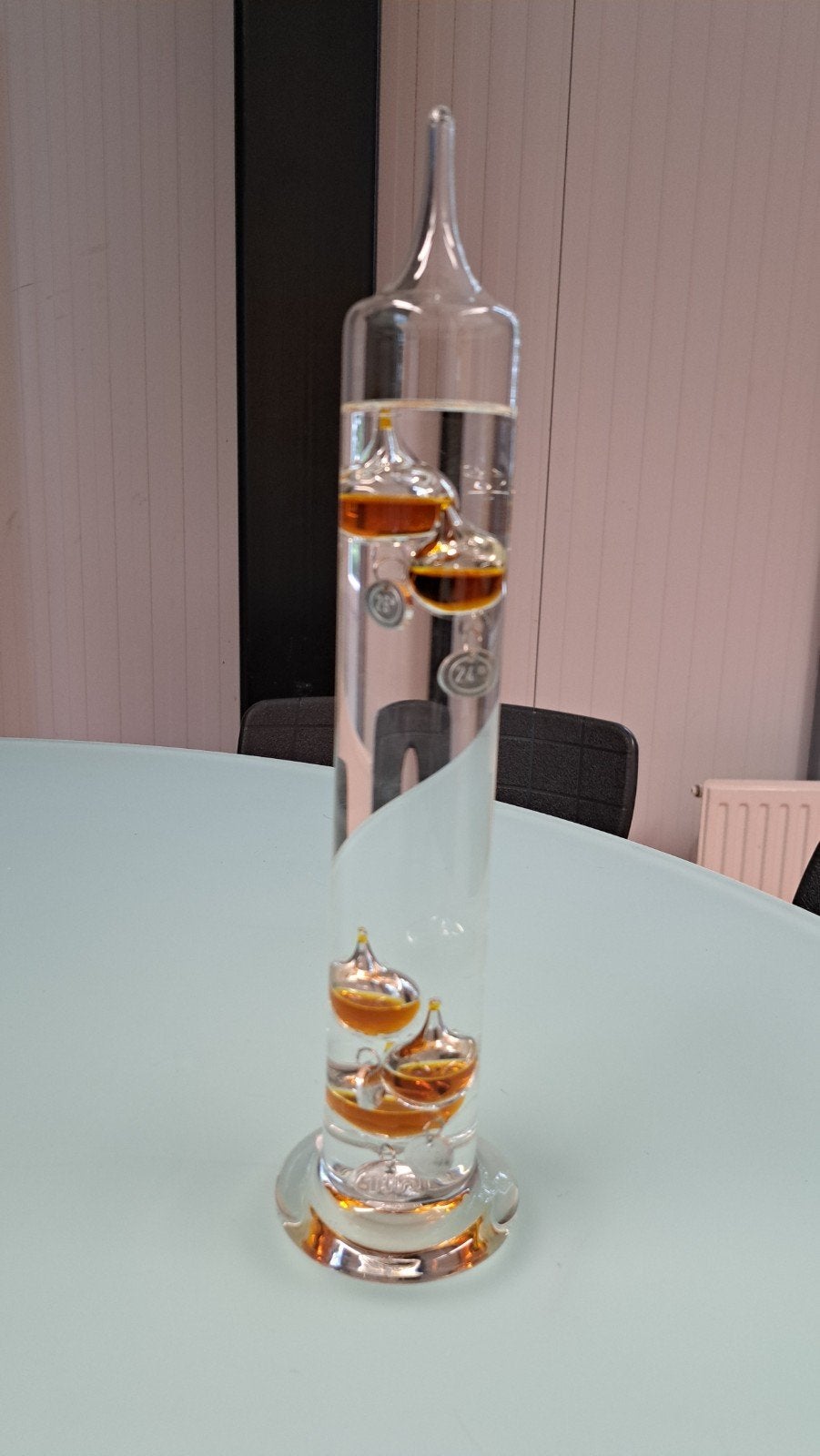 Galileo thermometer, Ophalen