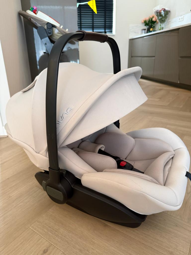 Nuna Arra Next Autostoel - Biscotti, Verstelbare rugleuning, Zo goed als nieuw, Isofix, 0 t/m 13 kg