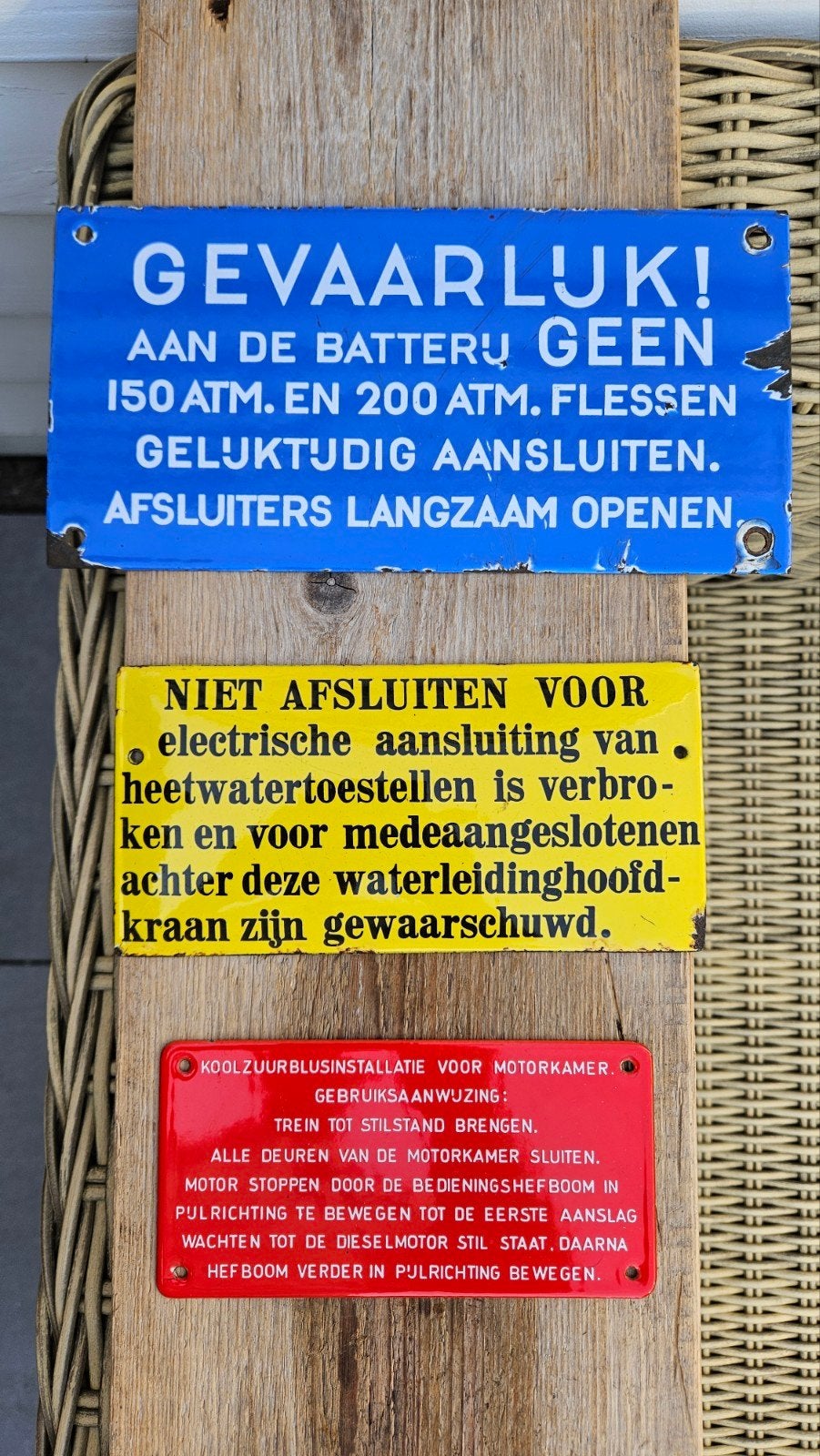 3 Emaille Tekst Bordjes, Ophalen of Verzenden, Gebruikt, Reclamebord