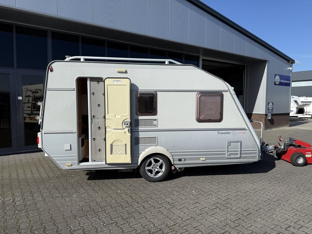Kip Traveller 41 TBD Fransbed + Zit + WC 970KG + Bovag 2026, Bedrijf, Treinzit, 750 - 1000 kg, 4 tot 5 meter
