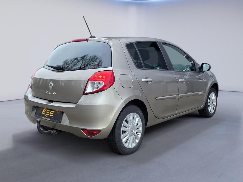 Renault Clio 1.2 Collection | Navi | Airco | Trekhaak, Voorwielaandrijving, Euro 5, Gebruikt, Navigatiesysteem