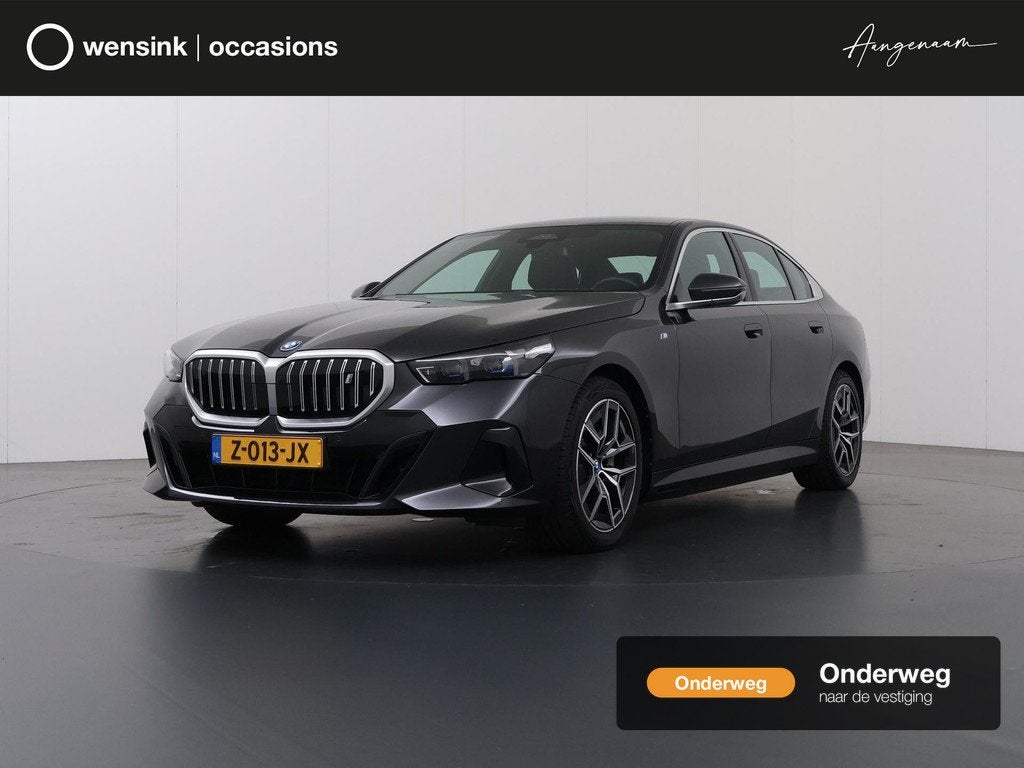 BMW i5 eDrive40 84 kWh | M-Pakket | SOH 97% | Harman/Kardon, Auto's, BMW, Achterwielaandrijving, Gebruikt, Zwart, 340 pk