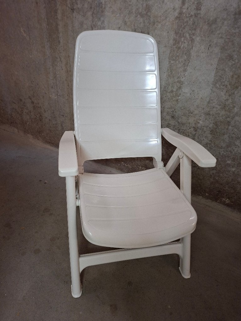 Tuintafel + 2 stoelen, Tuin en Terras, Tuintafels, Ophalen, Gebruikt, Ovaal, Kunststof