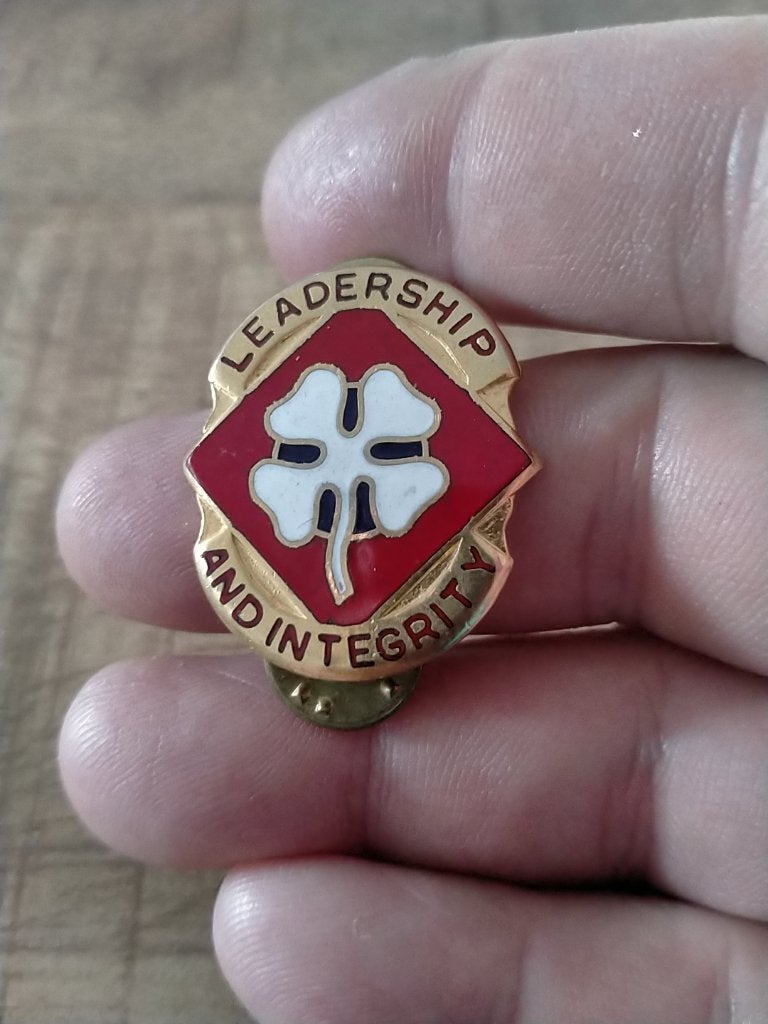 US Army , DUI., 4th Army Leadership & Integrity, Verzamelen, Verzenden, Landmacht, Amerika, Embleem of Badge