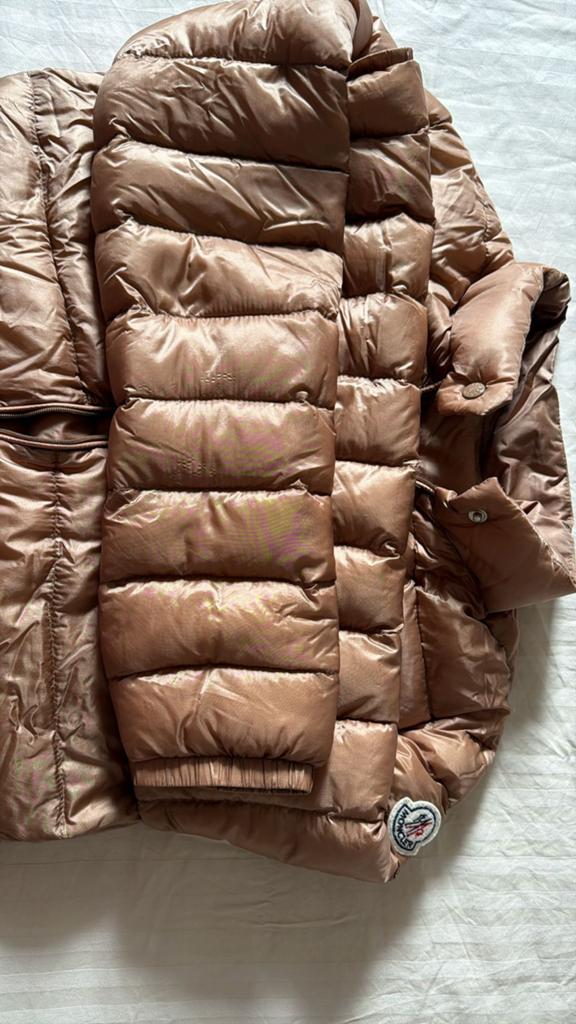 Moncler jas.  XS/S origineel z.g.a.n, Kleding | Dames, Jassen | Winter, Ophalen of Verzenden, Zo goed als nieuw, Maat 34 (XS) of kleiner