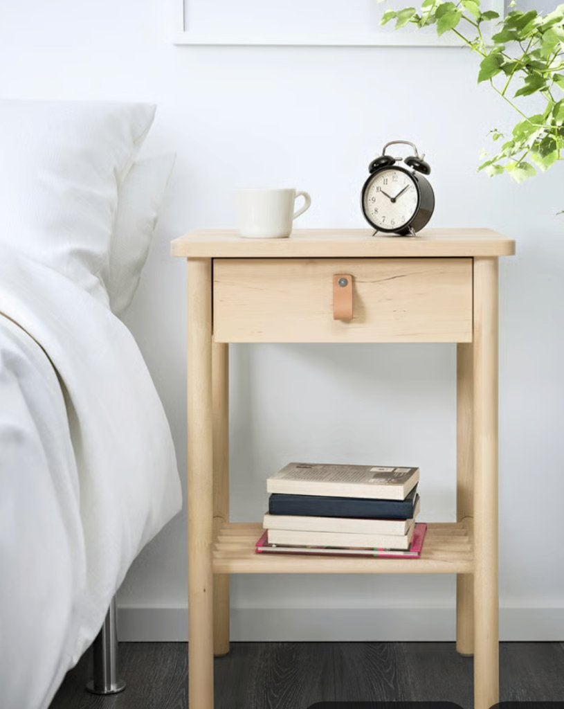 BJORKSNAS nachtkastje IKEA, Huis en Inrichting, Slaapkamer | Nachtkastjes, Ophalen, Minder dan 45 cm, Zo goed als nieuw, Minder dan 55 cm