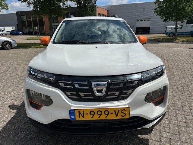 Dacia Spring Comfort+ CARPLAY NAVI CAMERA DEALER NAP!, Auto's, Dacia, Automaat, 0 cilinders, Gebruikt, Parkeersensor