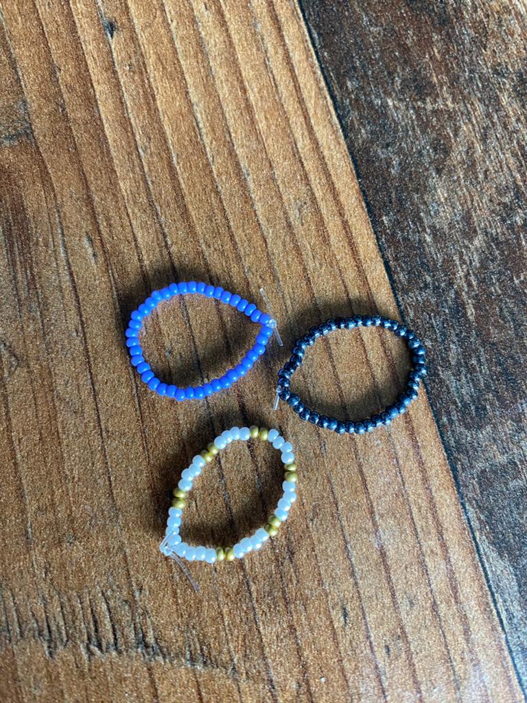 Set van 3 kralen ringen - Blauw, Zwart, Wit/Goud, Overige materialen, Overige kleuren, Nieuw, Ophalen of Verzenden