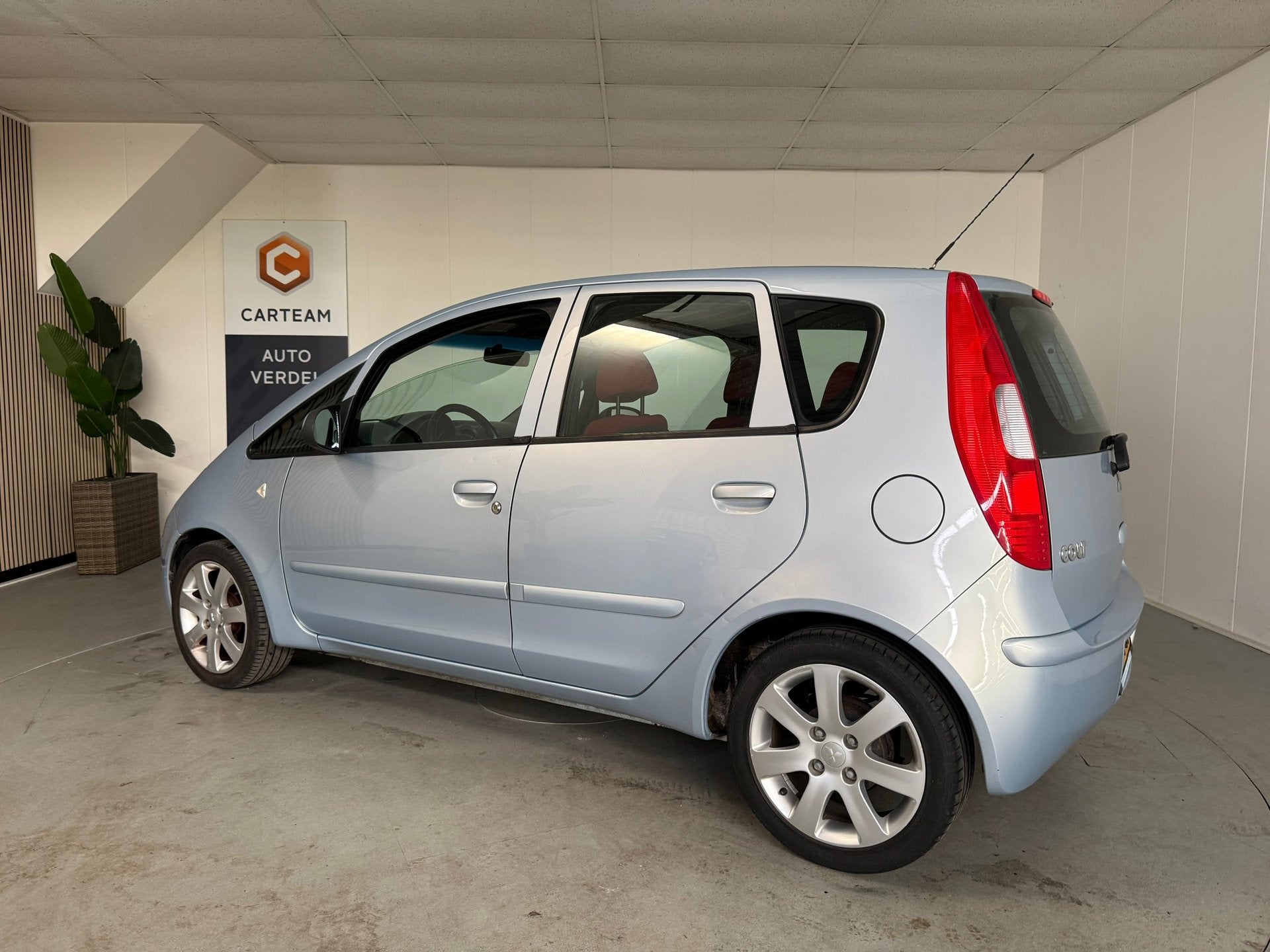 Mitsubishi Colt 1.3 Instyle Airco, LMV, Auto's, Gebruikt, Blauw, Colt, Origineel Nederlands