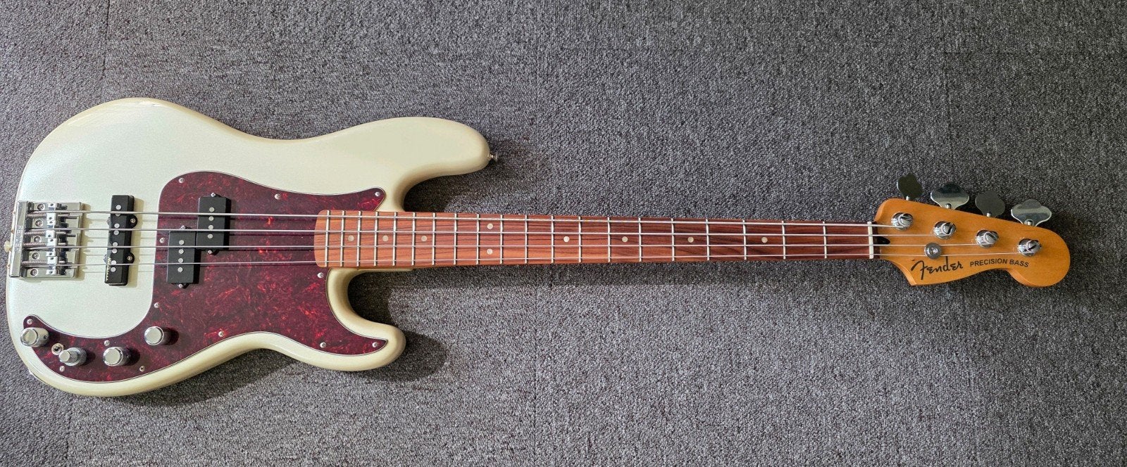 Fender Player Plus Precision Bass - Zo goed als nieuw, Muziek en Instrumenten, Snaarinstrumenten | Gitaren | Bas, Ophalen, Zo goed als nieuw