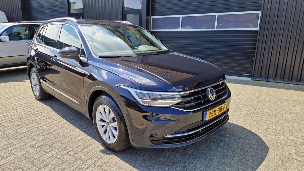 Volkswagen TIGUAN 2.0 TDI DSG Grijs Kenteken, Stof, Gebruikt, Euro 6, 4 cilinders