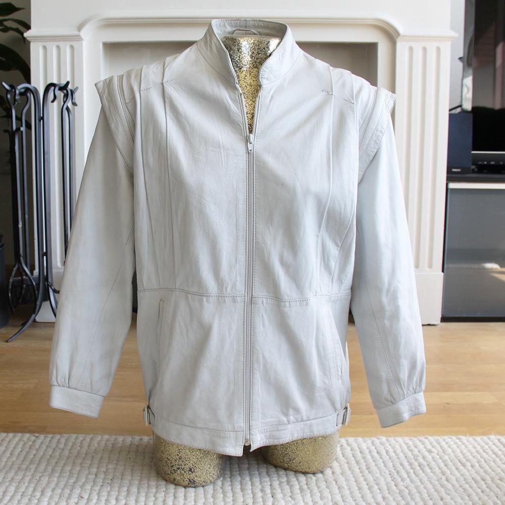 Exclusieve Wit Leren Jas (L) € 75,-, Kleding | Dames, Jassen | Winter, Zo goed als nieuw, Maat 42/44 (L), Beige, Ophalen of Verzenden