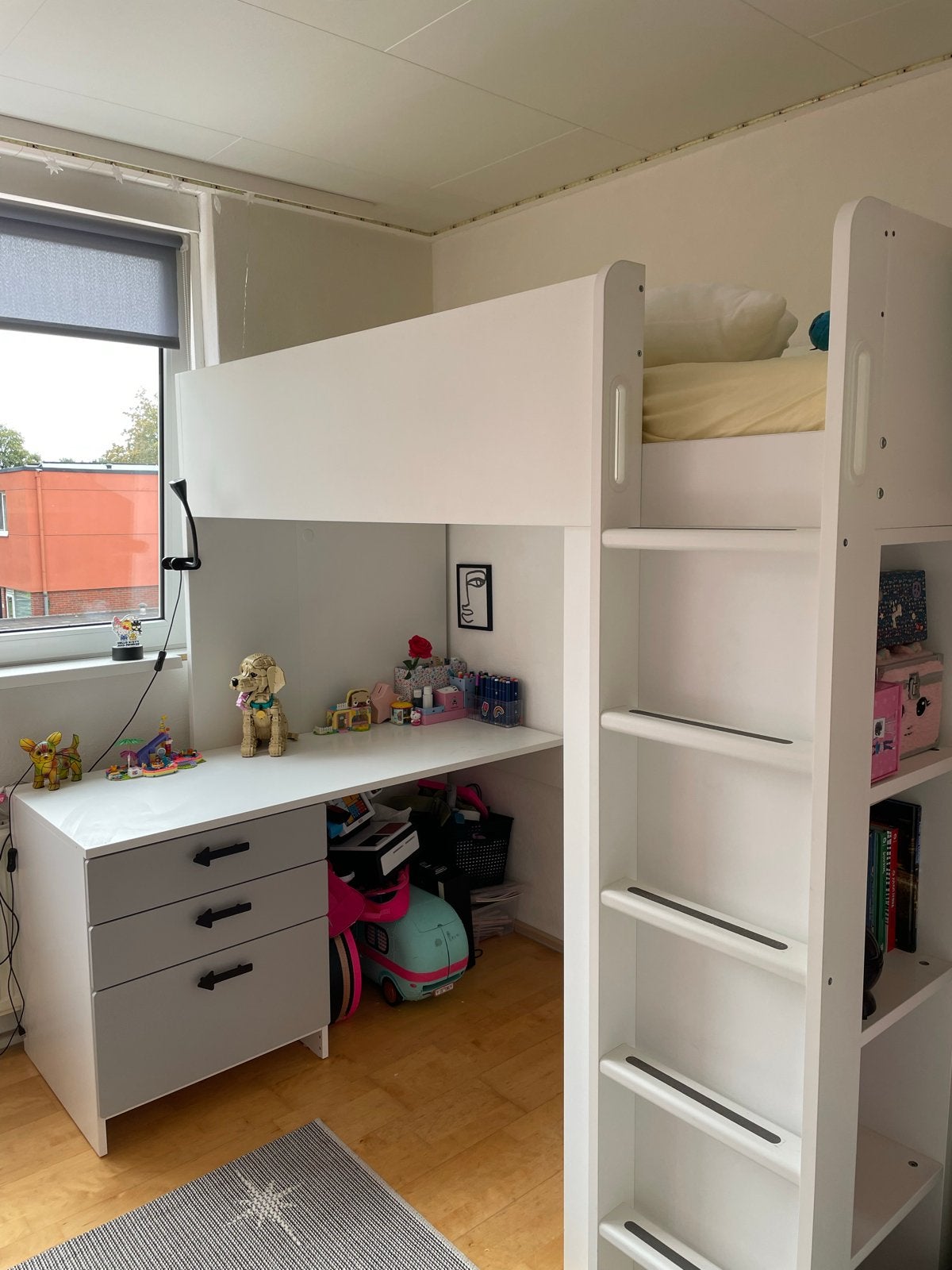 Hoogslaper met bureau, kast en matras - Wit/Grijs, Ophalen, 85 tot 100 cm, Gebruikt, Hoogslaper of Stapelbed