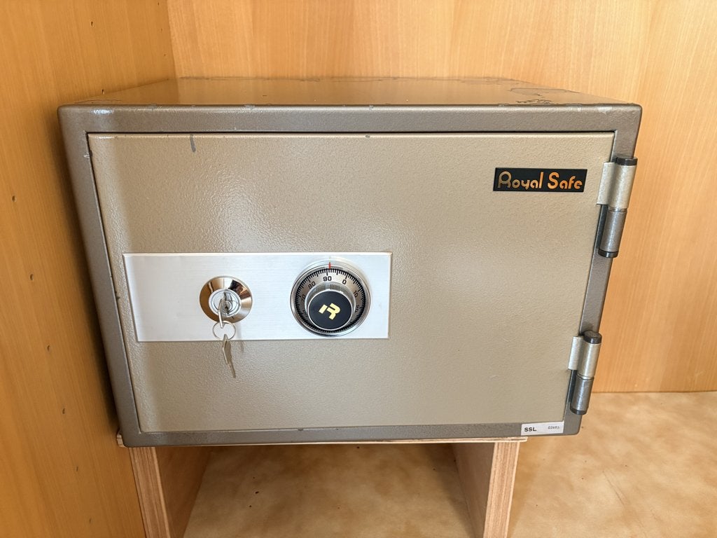 Brandkast / Kluis, 20 liter inhoud, Royal Safe, Huis en Inrichting, Brandblussers en Brandkasten, Ophalen, Gebruikt, Brandkast