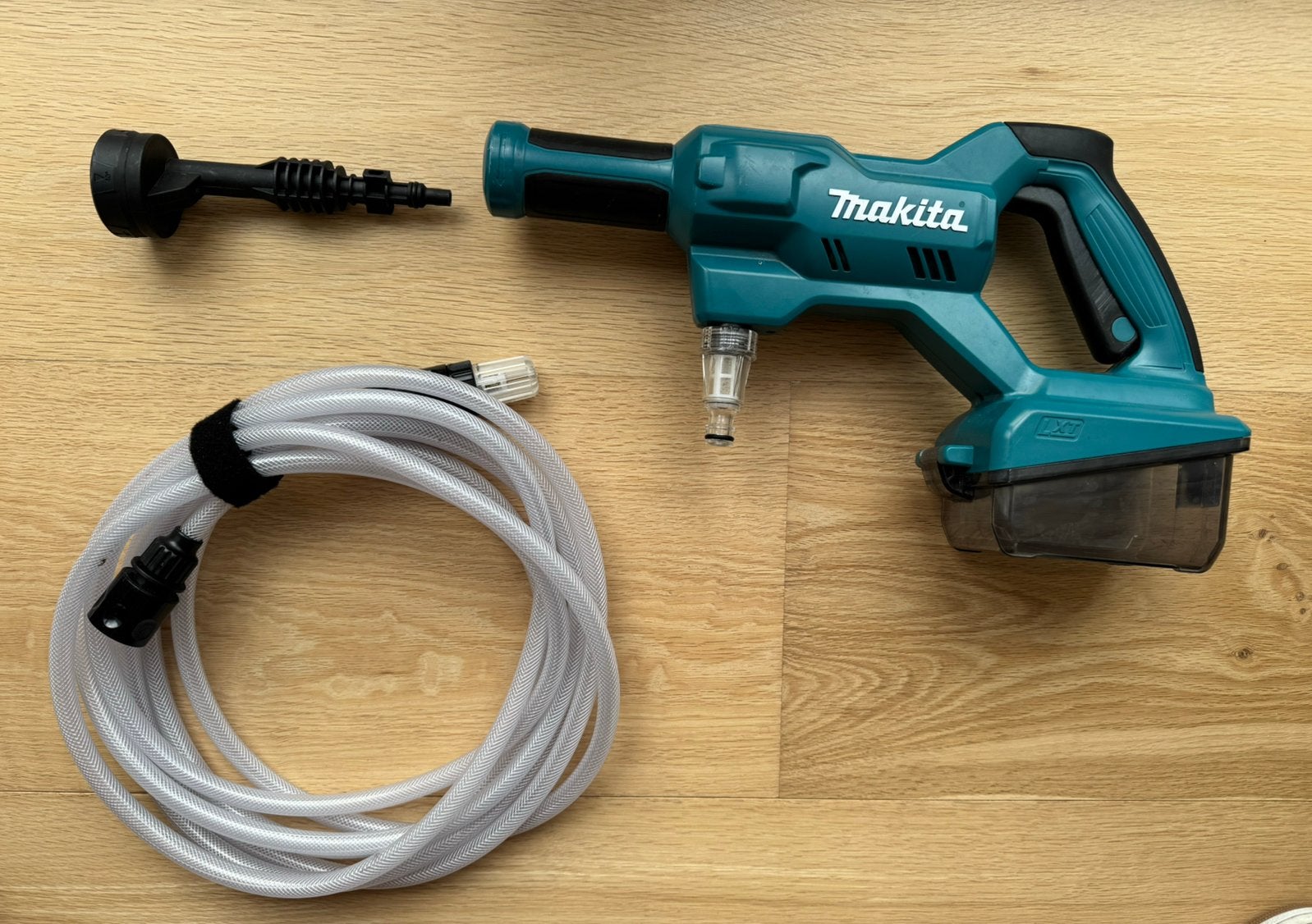 Makita DHW180 accu hogedrukspuit, Ophalen of Verzenden, Zo goed als nieuw, Accu