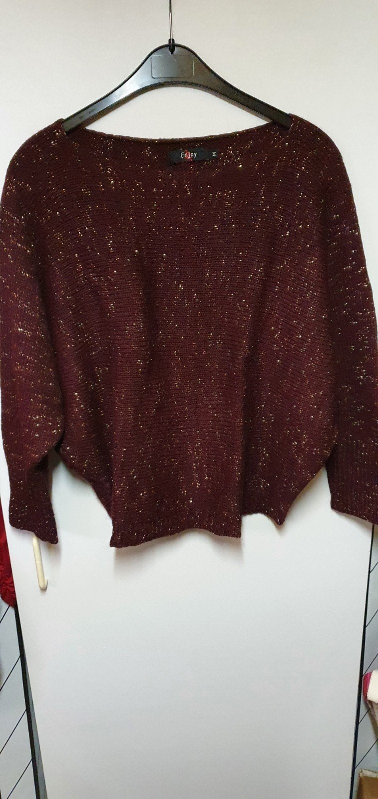 ENJOY BORDEAUX RODE GEBREIDE TRUI MET GOUDEN GLITTERDRAAD M, Maat 38/40 (M), Enjoy, Nieuw, Ophalen of Verzenden