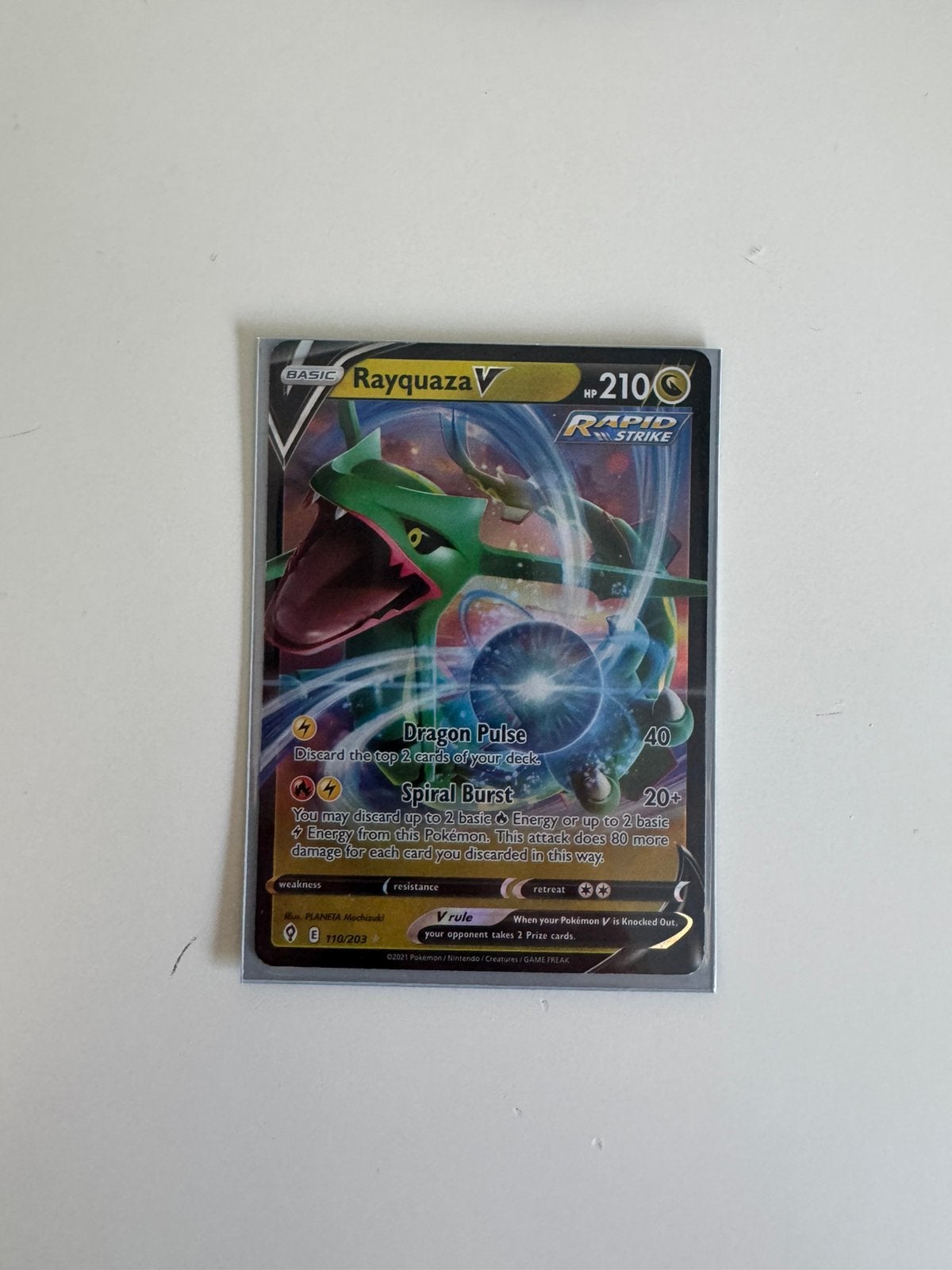 Rayquaza V, Ophalen of Verzenden, Zo goed als nieuw