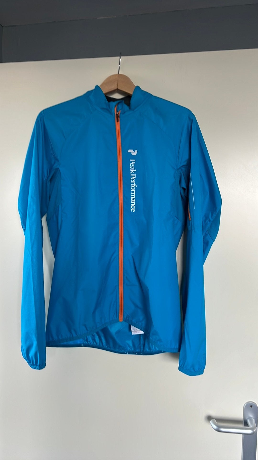 Peak Performance jas mt M, Ophalen of Verzenden, Zo goed als nieuw, Hardlopen of Fietsen, Maat 48/50 (M)