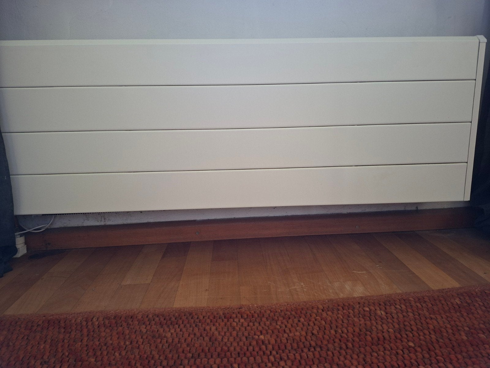 Jaga Convector Radiator afm: 40x110cm vermogen: 1390 watt, Ophalen, 30 tot 80 cm, Gebruikt, Radiator