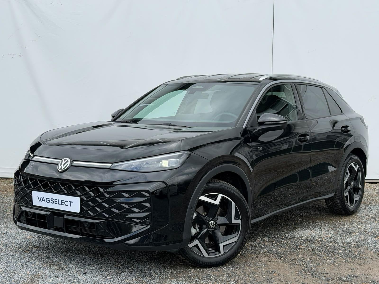 Volkswagen T-Roc 1.5 eTsi R-Line First Edition | IQ Light |, Auto's, 1374 kg, Stof, Euro 6, 4 cilinders