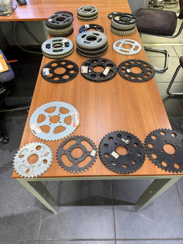 Nieuwe achter tandwielen Yamaha FS1 en DT/MX - Diverse maten, Ophalen of Verzenden, Nieuw