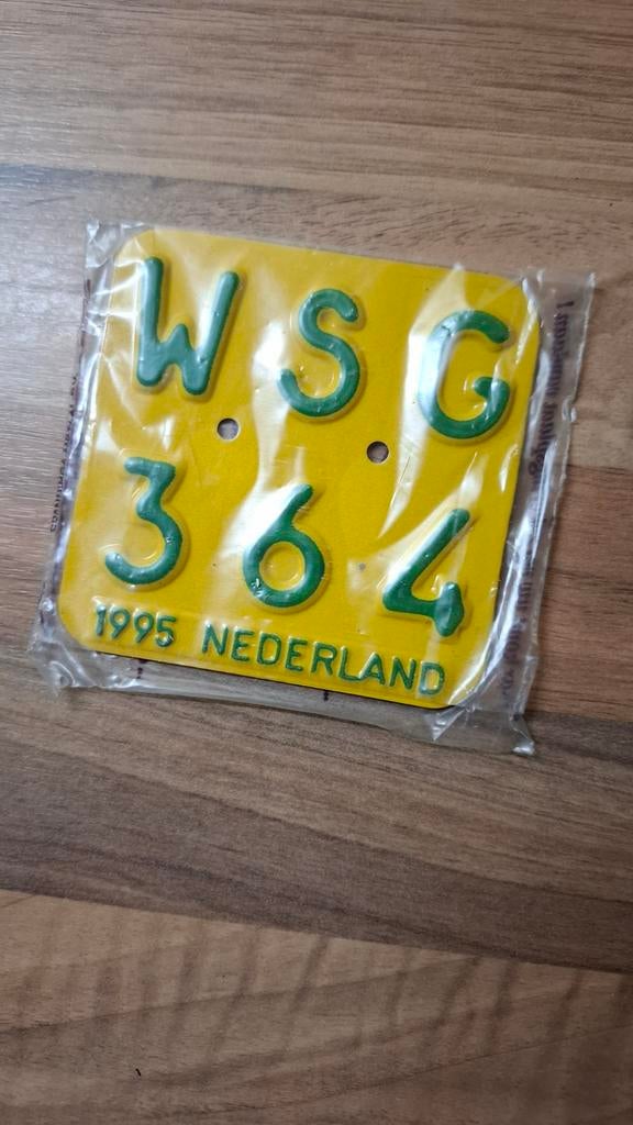 Kentekenplaatje in verpakking, Verzamelen, Overige Verzamelen, Ophalen of Verzenden