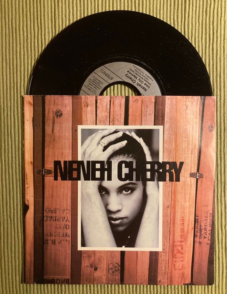 Vinyl single Neneh Cherry - Inna City, Cd's en Dvd's, Ophalen of Verzenden, Gebruikt, Pop