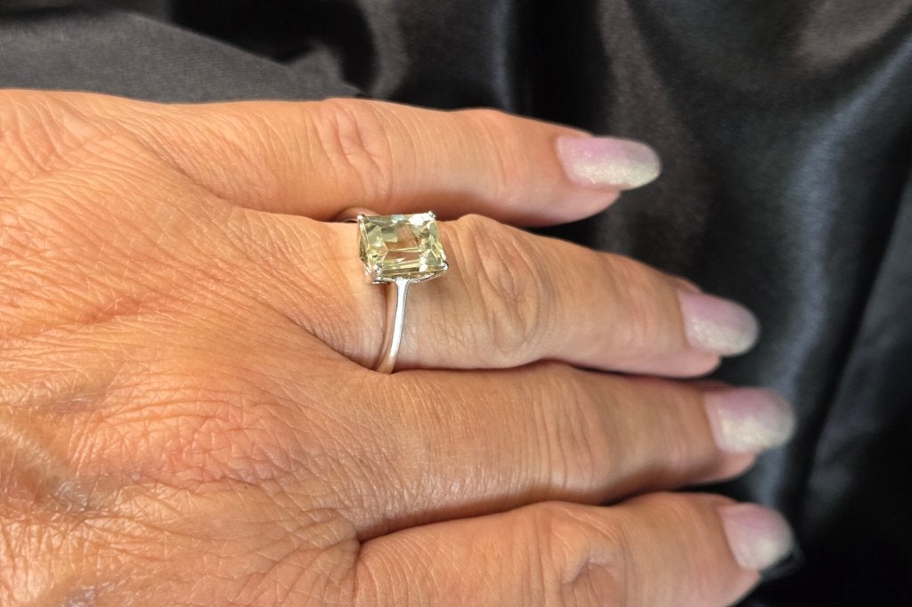 Zilveren ring met edelsteen lemon kwarts. 2026/672, Sieraden, Tassen en Uiterlijk, 18 tot 19, ., Ophalen of Verzenden, Zo goed als nieuw