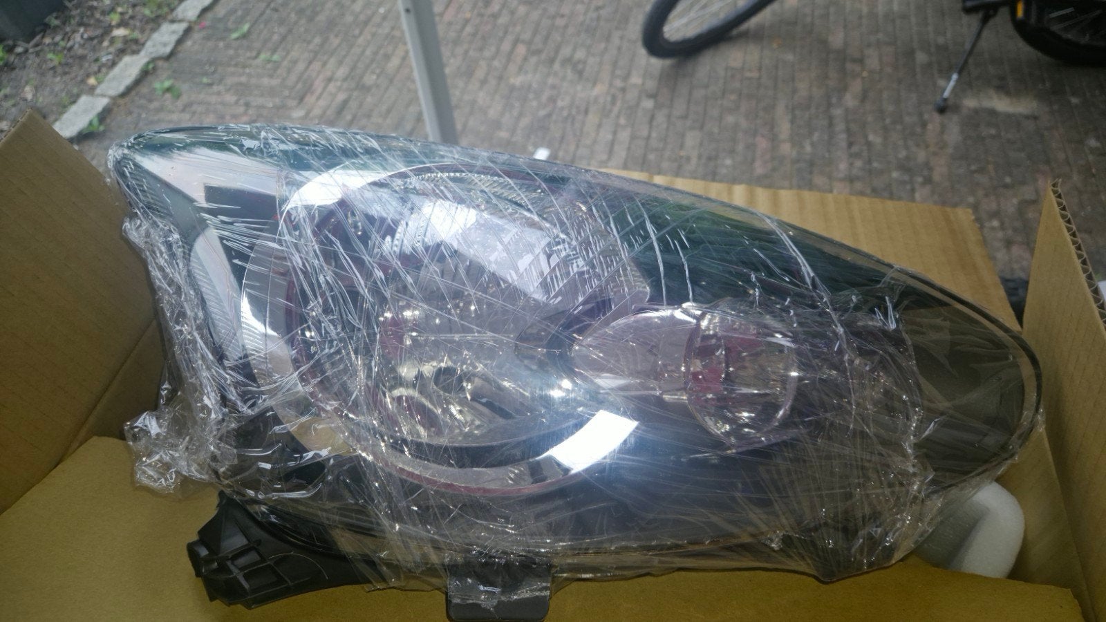 Nieuwe koplamp rechts toyota aygo h4, Auto-onderdelen, Verlichting, Ophalen of Verzenden, Nieuw, Universele onderdelen