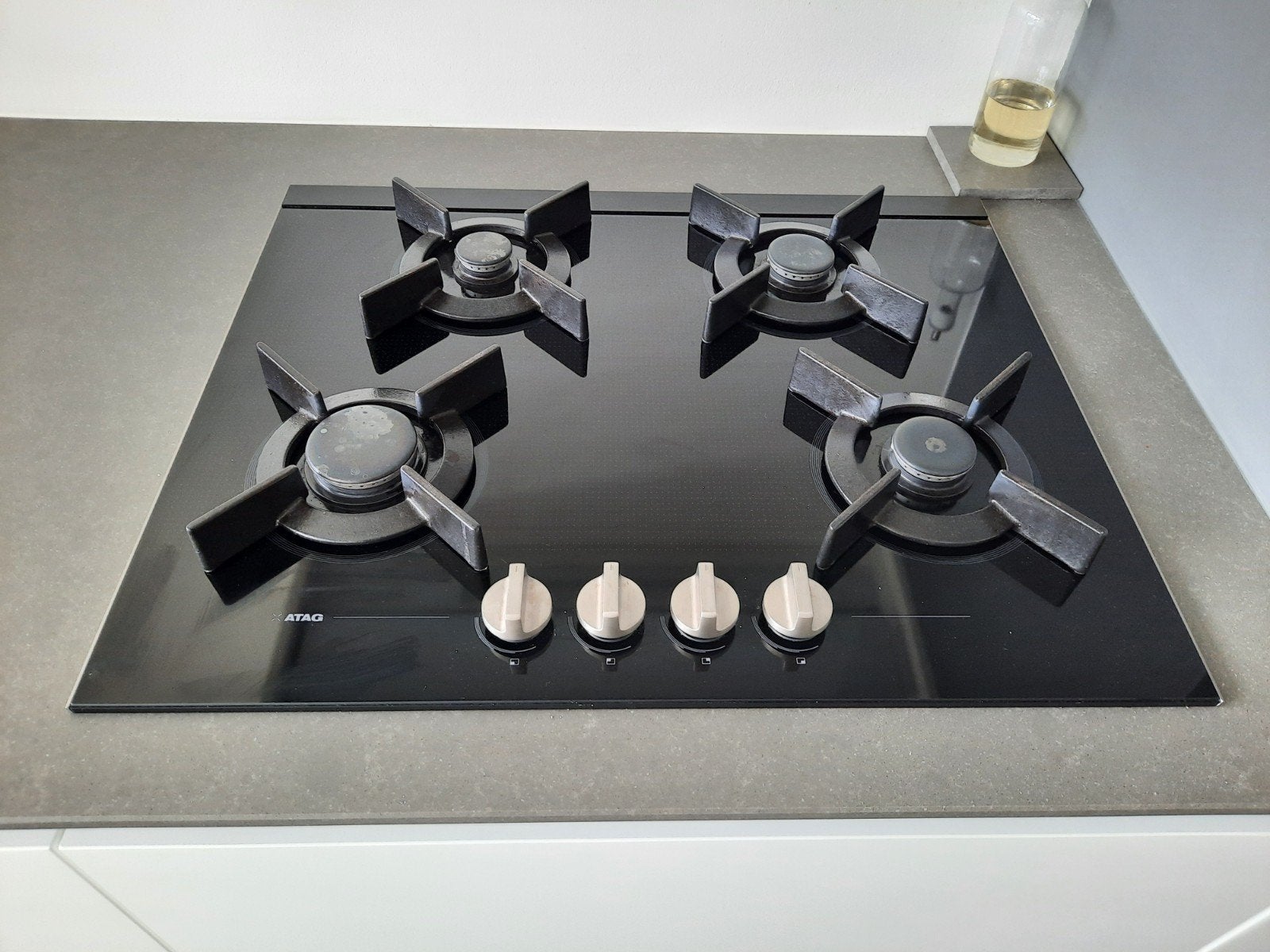 ATAG Inbouw Gaskookplaat 4 Pitten Zwart Glas, Witgoed en Apparatuur, Kookplaten, Gebruikt, Inbouw, Gas, 4 kookzones