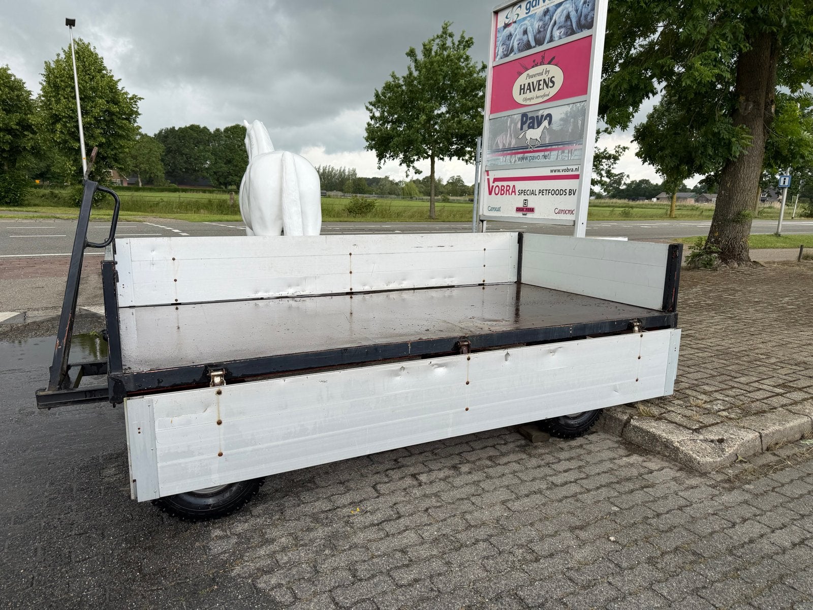 Sterke aanhanger met aluminium borden en nieuwe bodem, Zakelijke goederen, Agrarisch | Werktuigen, Ophalen