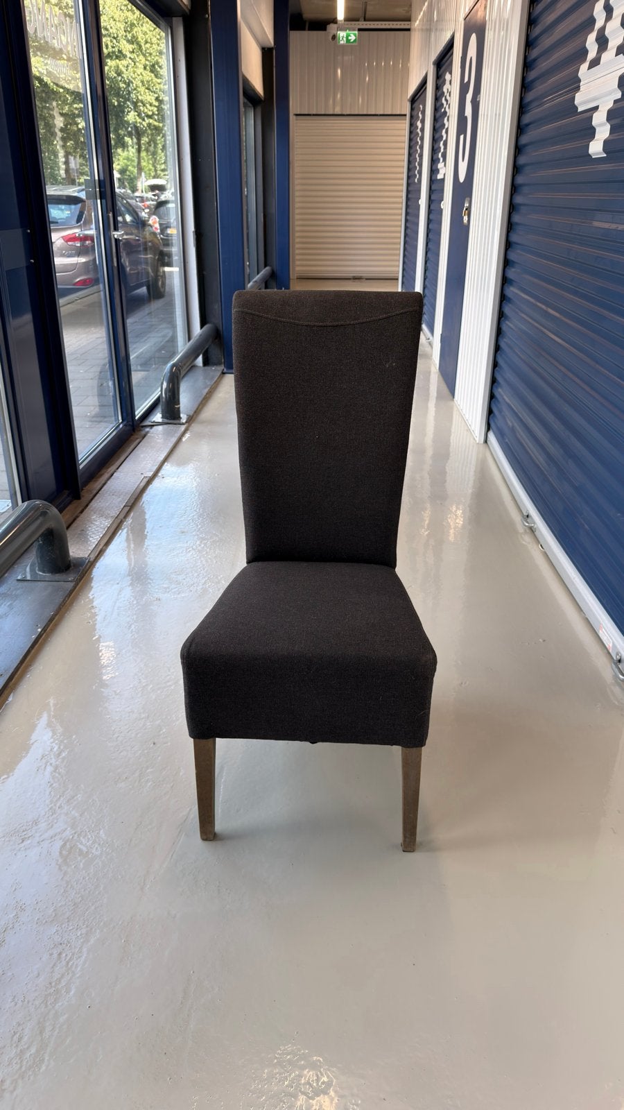 Donkergrijze eetkamerstoel met hoge rugleuning (6 stuks), Ophalen, Gebruikt, Vijf, Zes of meer stoelen, Stof