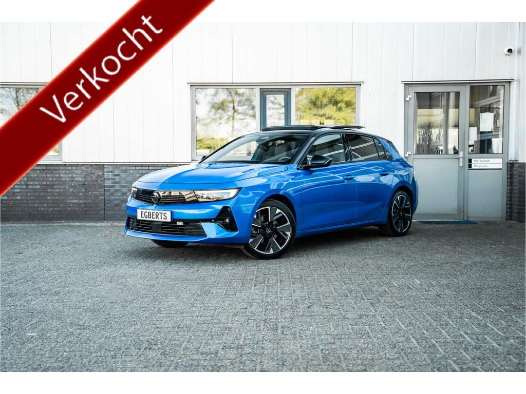 Opel Astra Electric 54 kWh GS | Panoramadak | HUD | ACC | Ca, Auto's, Opel, Gebruikt, Zwart, 156 pk, Blauw