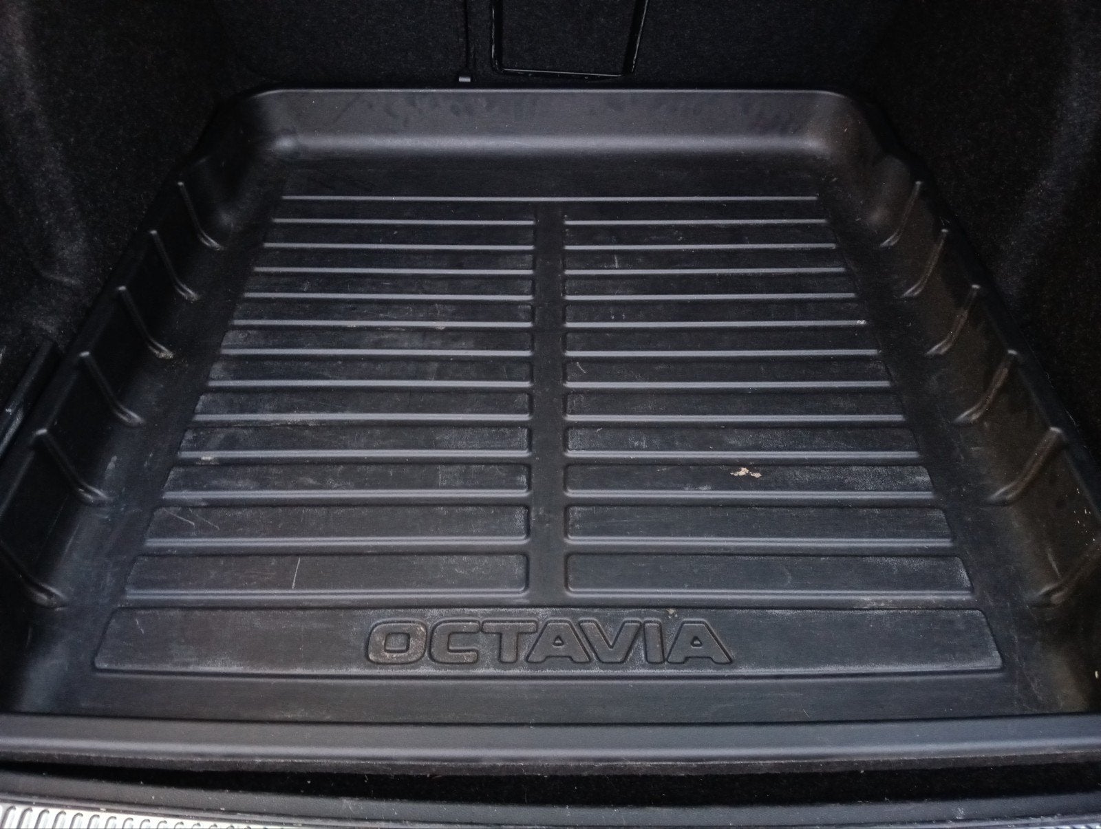 Kofferbakmat Skoda Octavia 3 - Origineel, Ophalen, Gebruikt