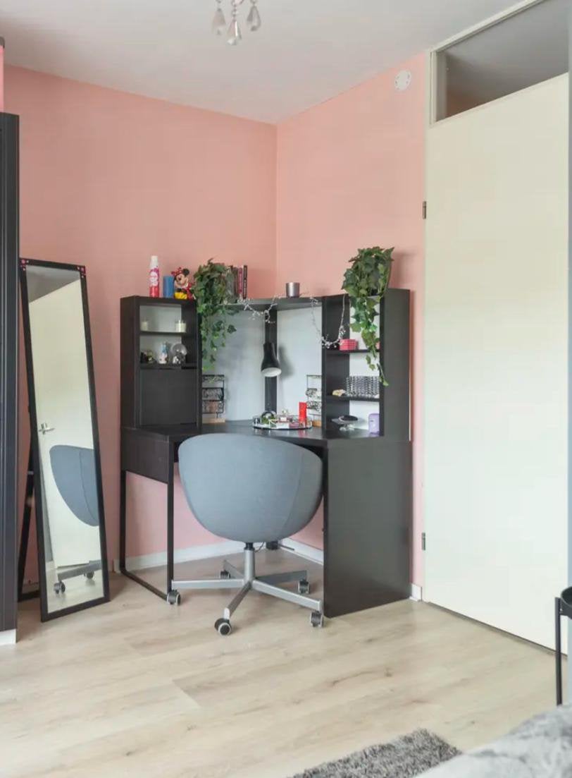 Hoekbureau IKEA MICKE zwart, Huis en Inrichting, Ophalen, Gebruikt, Hout, Hoekbureau