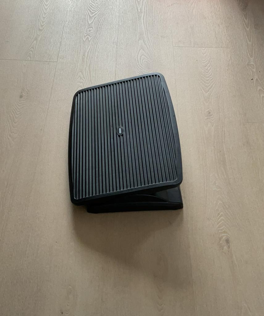Voetensteun voetenbankje Desq, Ophalen, Zo goed als nieuw