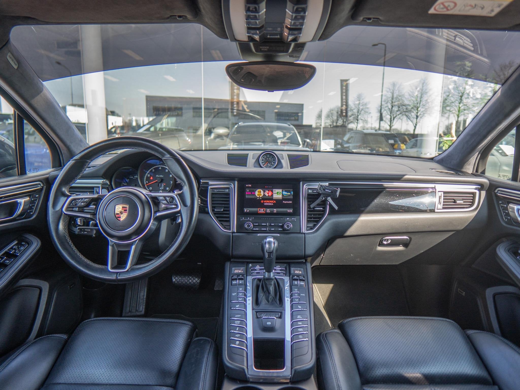 Porsche Macan 3.6 Turbo Performance Package | 530PK | RVS ui, Auto's, Automaat, Gebruikt, 120 €/maand, Vierwielaandrijving
