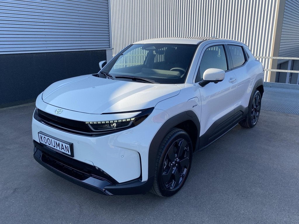 Toyota Urban Cruiser Executive 61 kWh Nieuw! Panoramadak, 36, Stof, Automatische klimaatregeling, Wit, Urban Cruiser