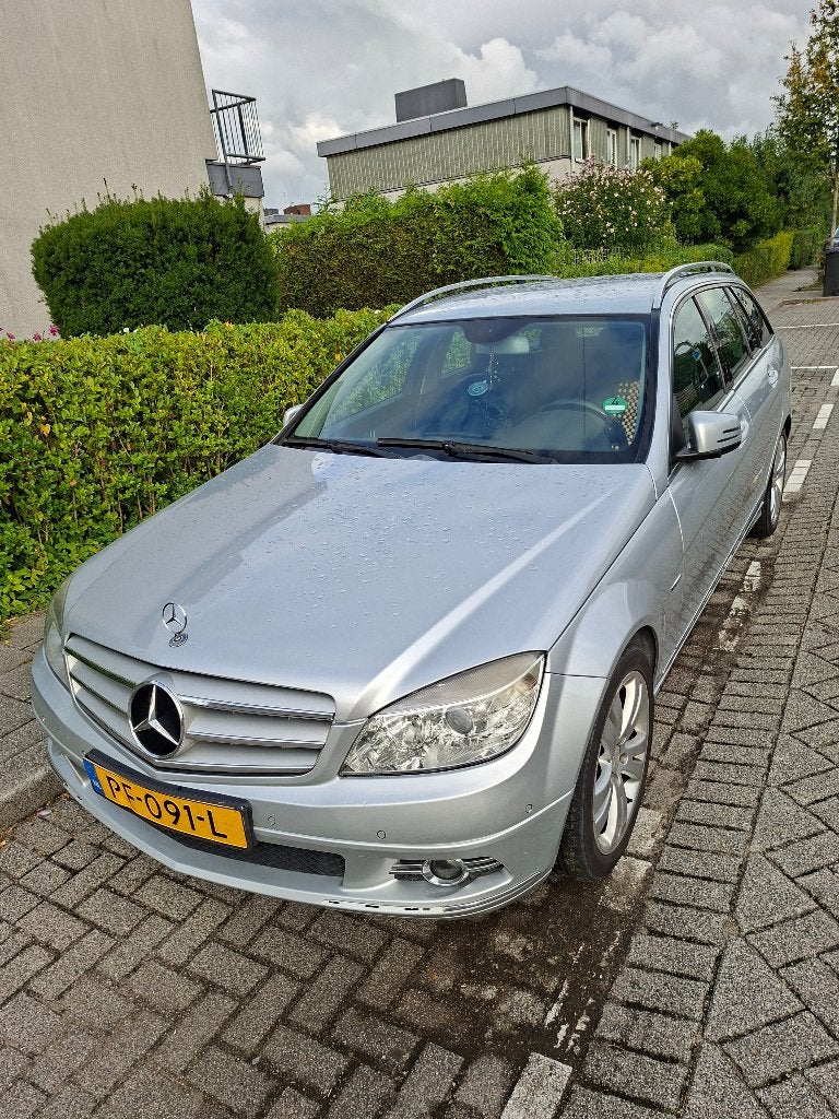 Mercedes-Benz C-Klasse 1.6 C180 Kompr. Estate AUT 2009 Grijs, Auto's, Achterwielaandrijving, 1800 kg, Zwart, 750 kg