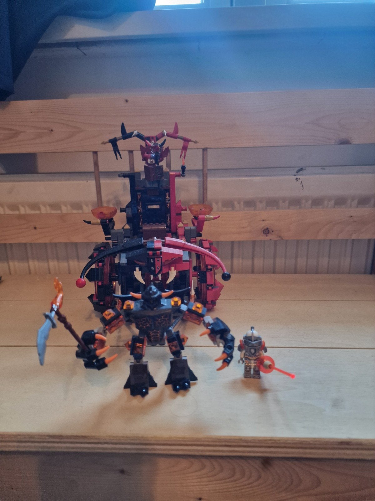 LEGO Nexo Knights 70317 Fortrex & 70323 Jestro's Vulkaa, Ophalen of Verzenden, Zo goed als nieuw, Overige merken
