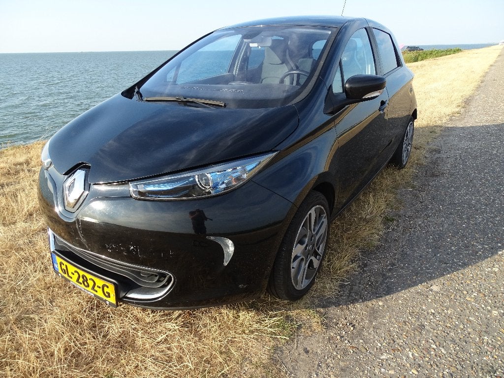 Renault ZOE E 2015 Zwart met KOOPACCU, Auto's, Stof, Origineel Nederlands, Elektrisch, Grijs