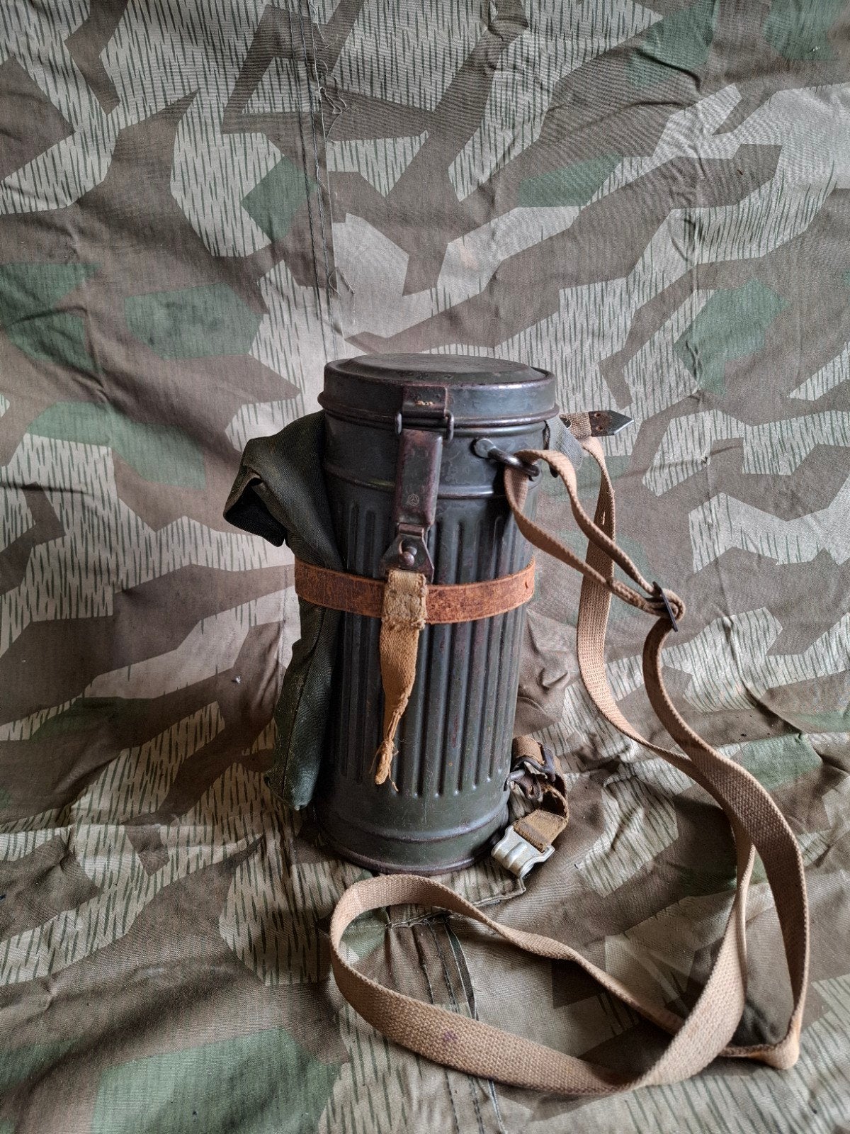 Complete WO2 Duitse gasmaskerset met alle toebehoren, Ophalen of Verzenden, Landmacht, Duitsland