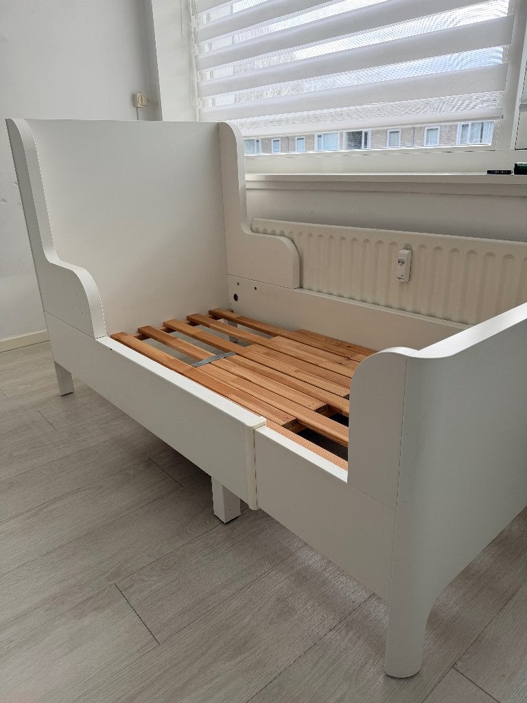 Wit kinderbed met lattenbodem - kleine gebruikerssporen, Kinderen en Baby's, 85 tot 100 cm, Gebruikt, Ophalen of Verzenden, Lattenbodem