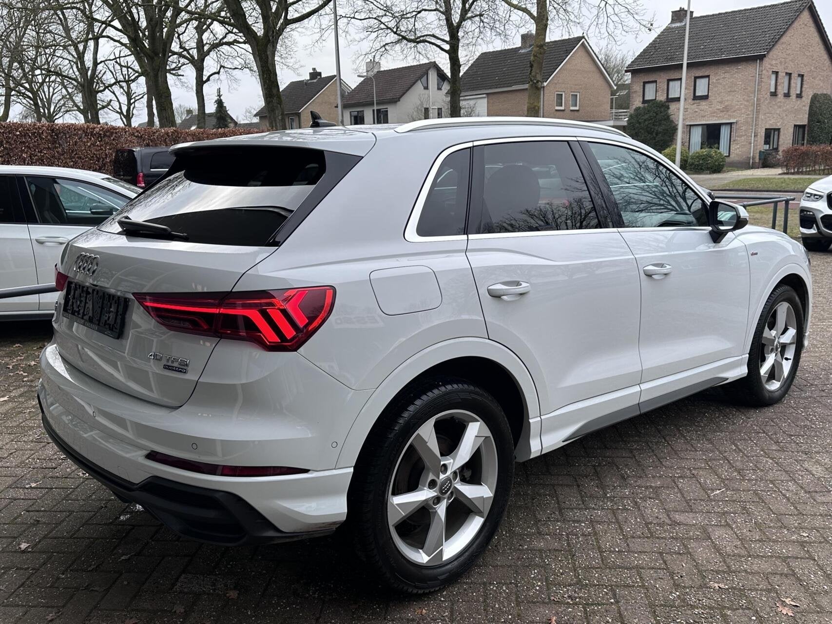Audi Q3 40 TFSI quattro S-Line Led, Camera, Carplay, ACC, LM, Auto's, Audi, Automaat, Gebruikt, Wit, 14 km/l