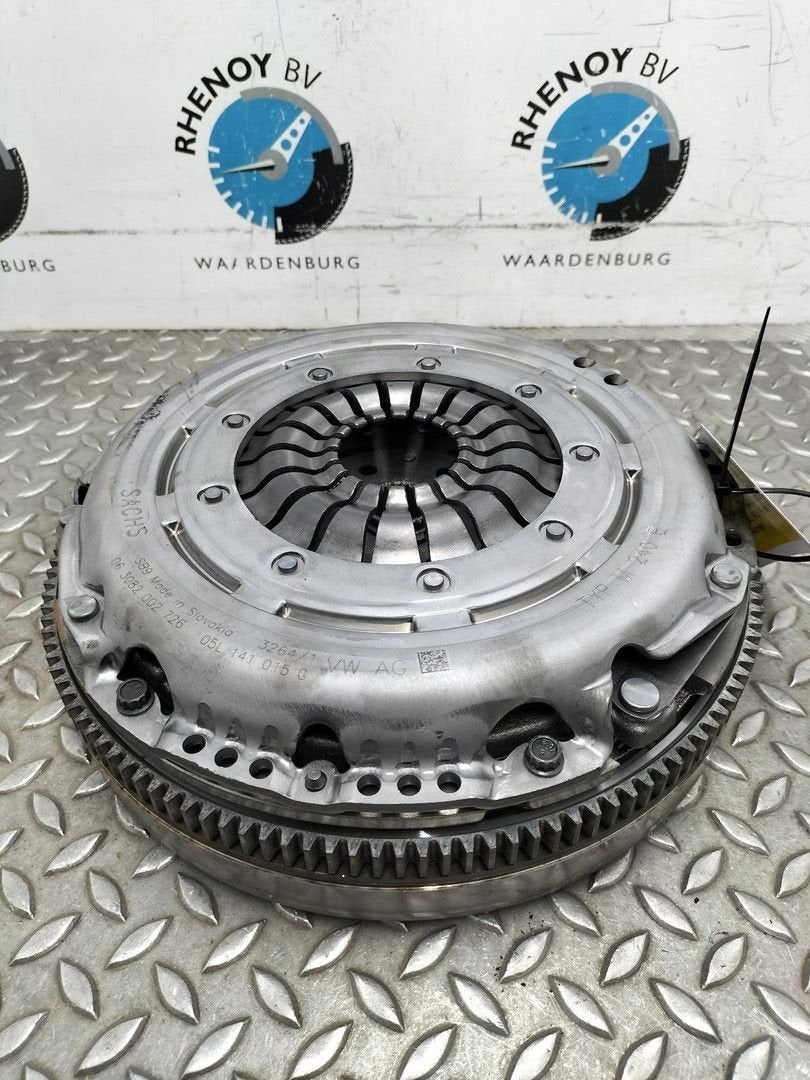 FORD TRANSIT CONNECT SWB TREND VLIEGWIEL / KOPPELING 05L1410, Ophalen of Verzenden, Gebruikt, Stiba lid