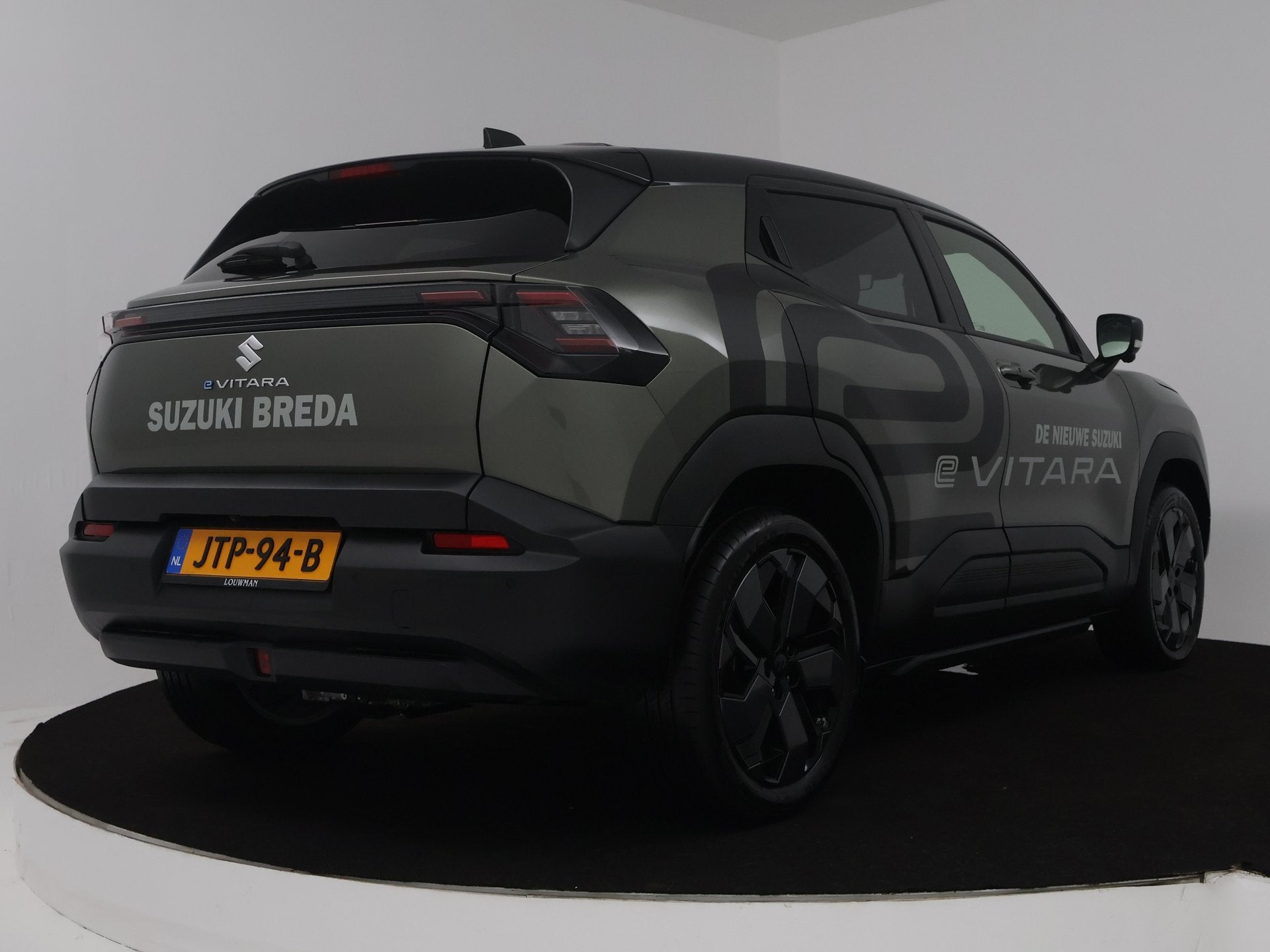 Suzuki e Vitara Style Allgrip-e 61 kWh | Apple Carplay / And, Auto's, Automaat, Origineel Nederlands, Vierwielaandrijving, 184 pk