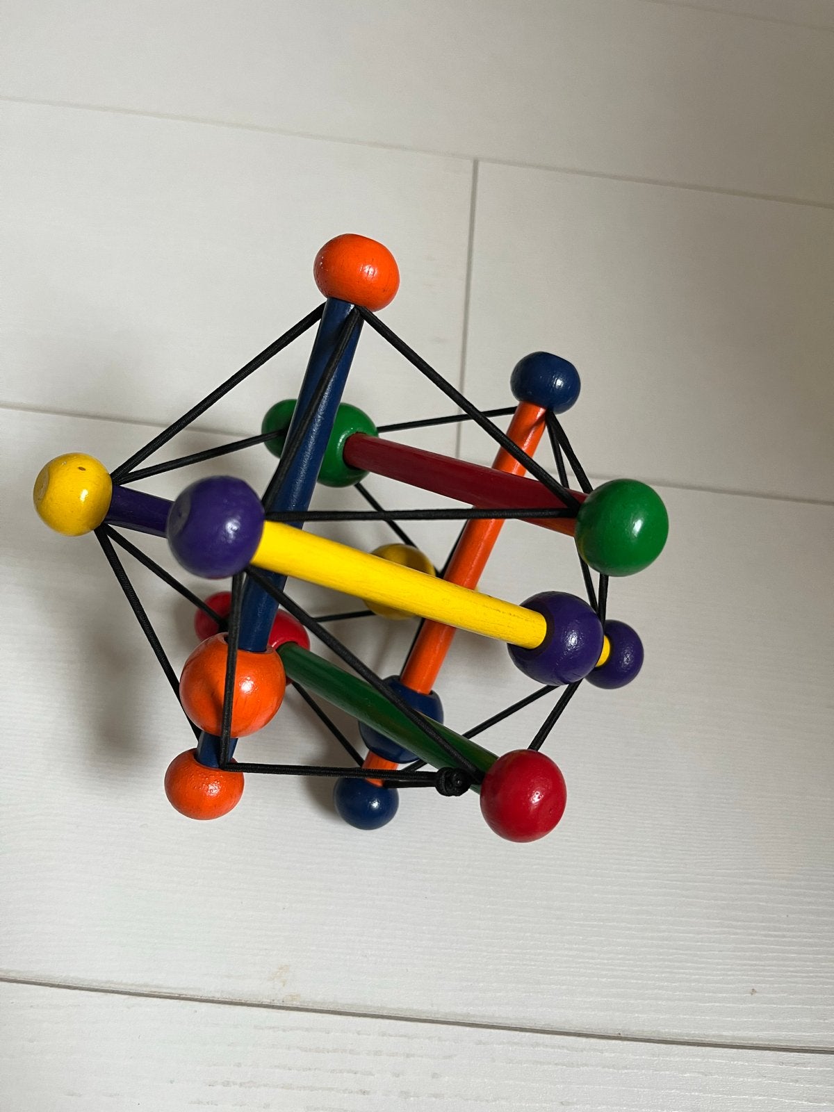 Manhattan toy Skwish (Houten rammelaar/grijpspeeltje),, Kinderen en Baby's, Ophalen of Verzenden, Zo goed als nieuw, Rammelaar